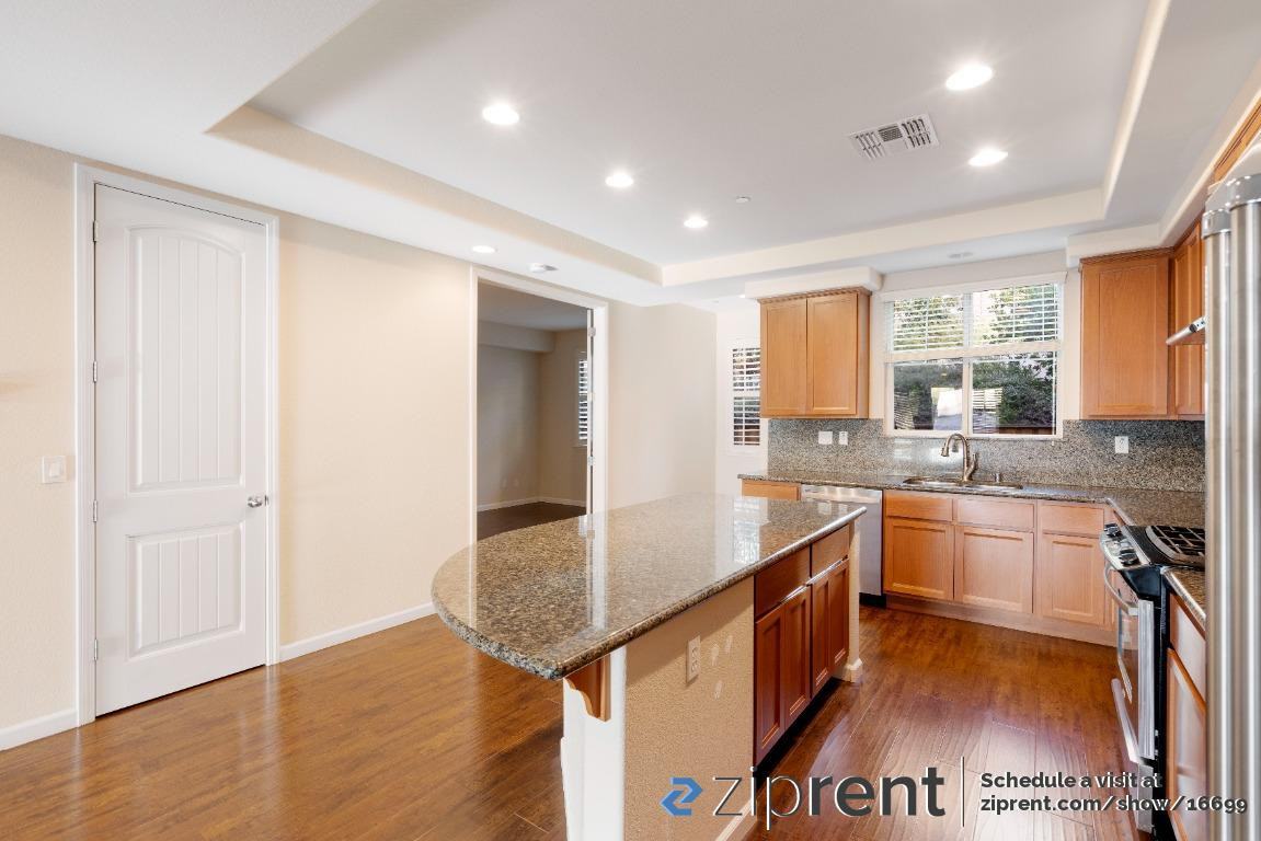 6296 Rocky Point Ct - Photo 3 of 24