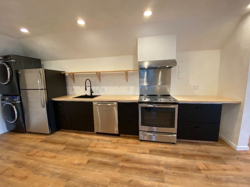 407 Jackson St #1-2 - Photo 2 of 13