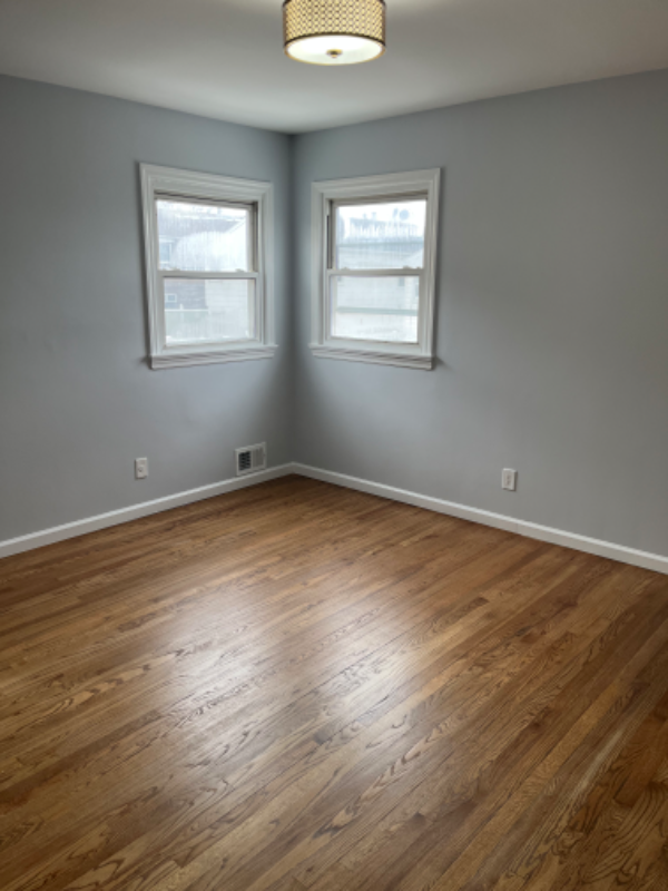 480 Doane Ave #1 - Photo 3 of 12