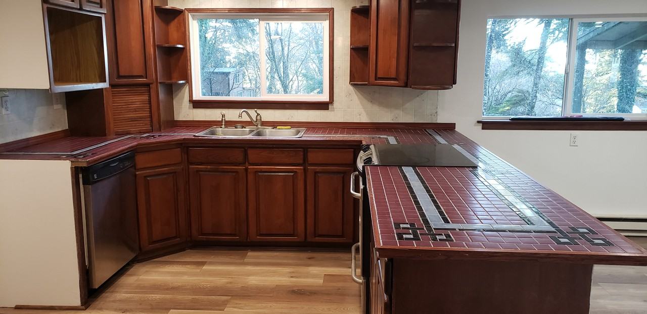 171 Ne Brubaker St - Photo 2 of 8