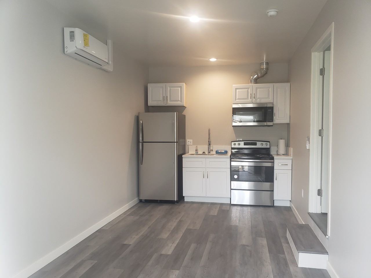 3506 Floresta Ave #ADU - Photo 3 of 7