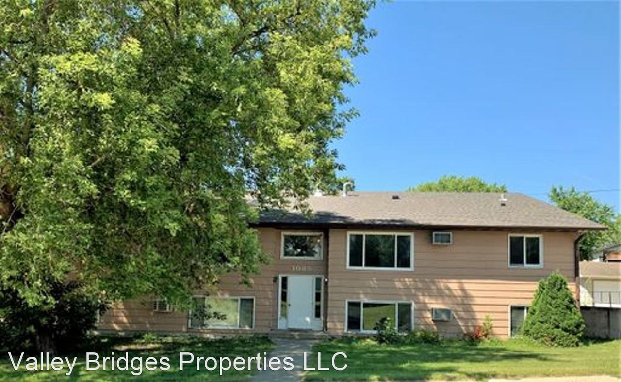 1035 5th Ave NW Apartments 1035 5th Ave Nw, Valley City, ND 58072