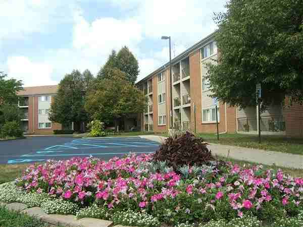 Elmcrest Village - Photo 2 of 4