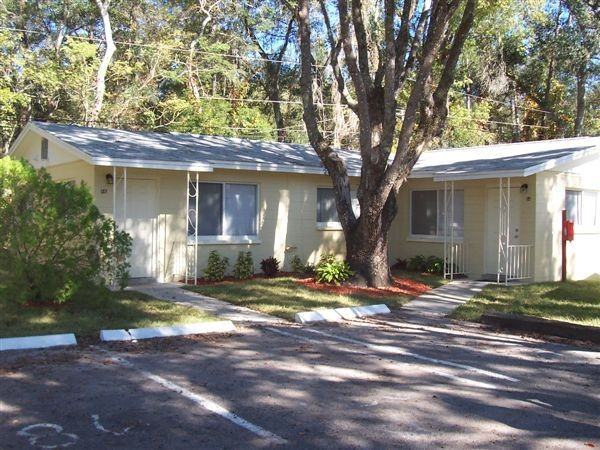 Ederington Villas - Photo 2 of 4