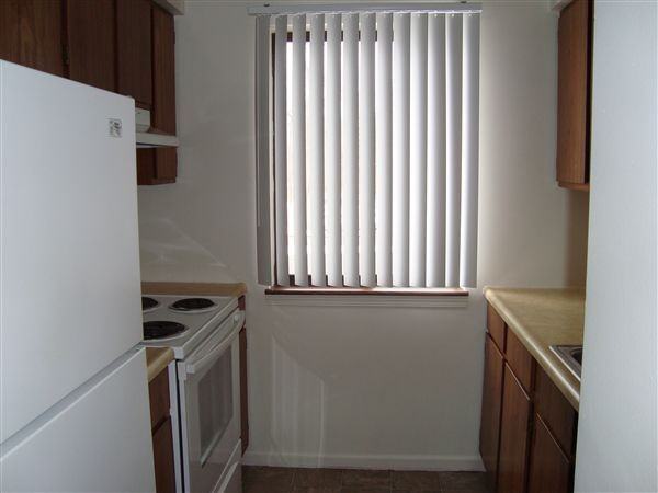 Garden Square Apartments - Photo 2 of 6