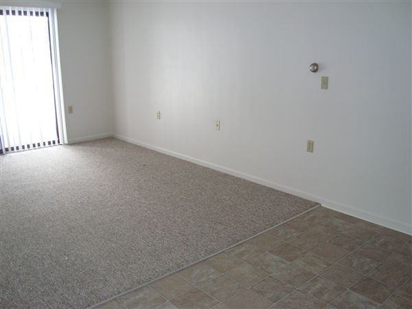 Garden Square Apartments - Photo 3 of 6