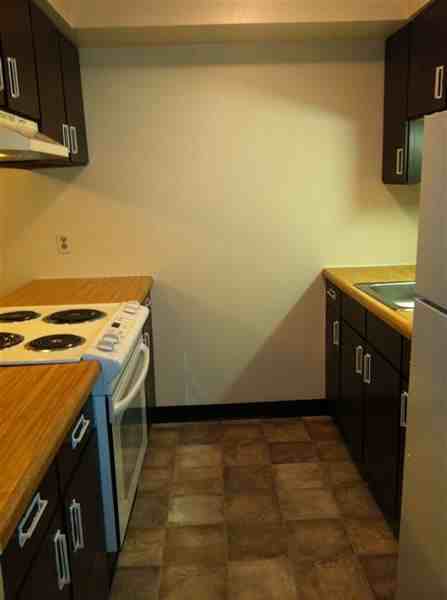 Hancock Apartments - Photo 3 of 12