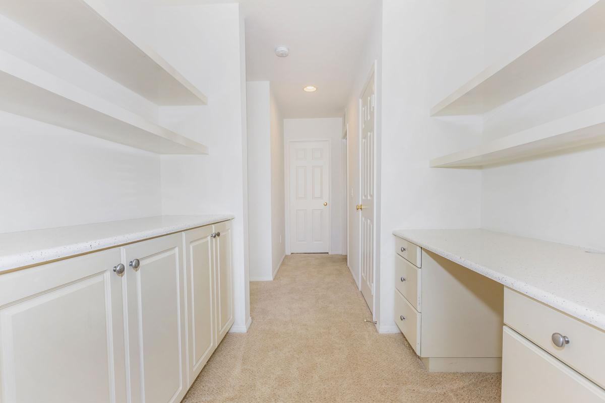 23855 Arroyo Park Dr - Photo 2 of 14