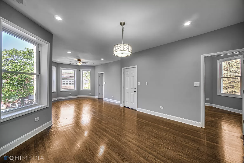 6235 S Rhodes Ave #2 - Photo 7 of 13