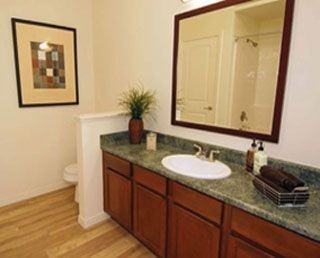 635 S Norton Ave - Photo 3 of 6