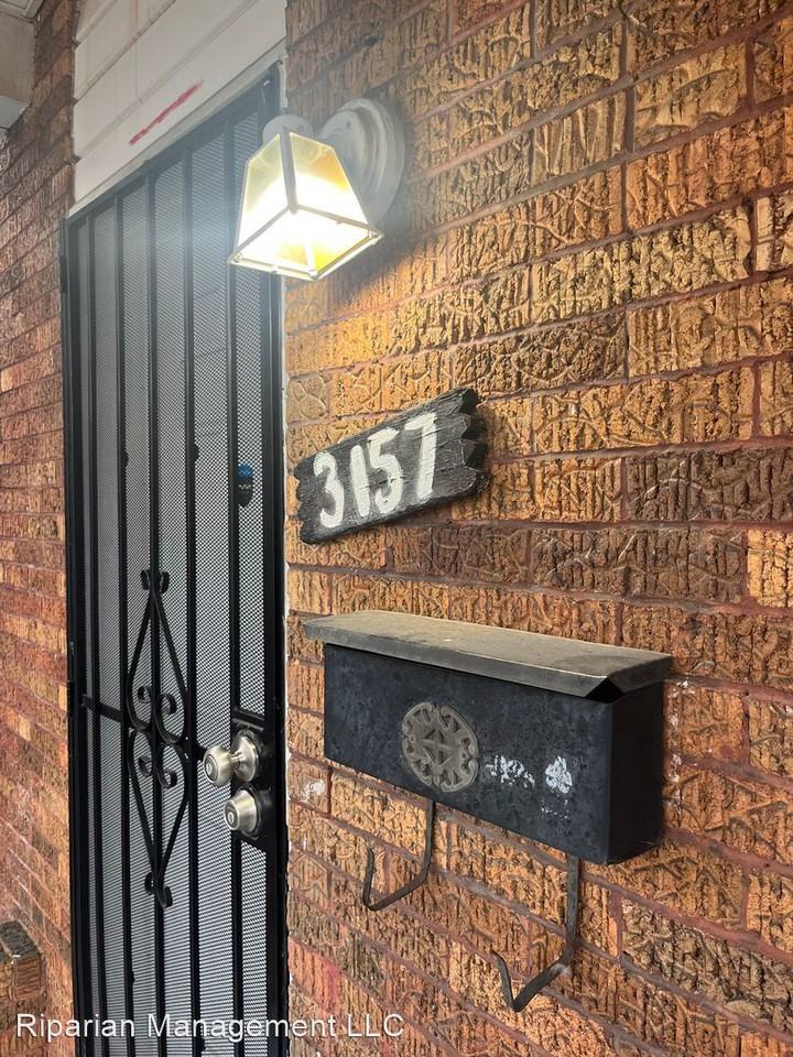 3157 Lyndale Ave - Photo 2 of 21
