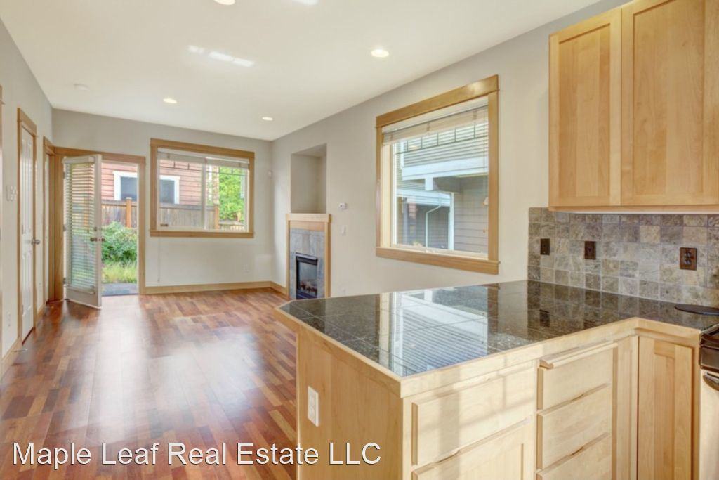 9125 23rd Ave Ne - Photo 3 of 18