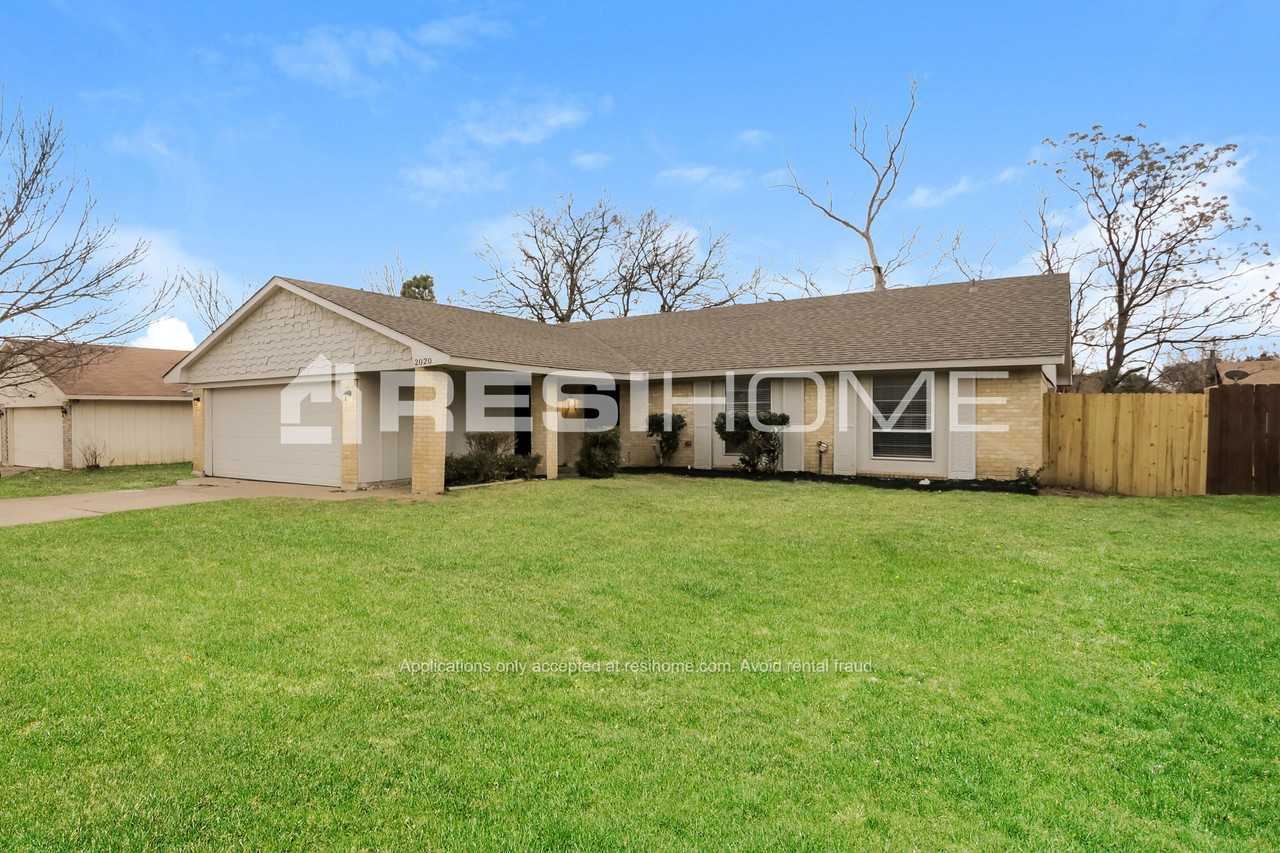 2020 Cedarwood Dr - Photo 3 of 18