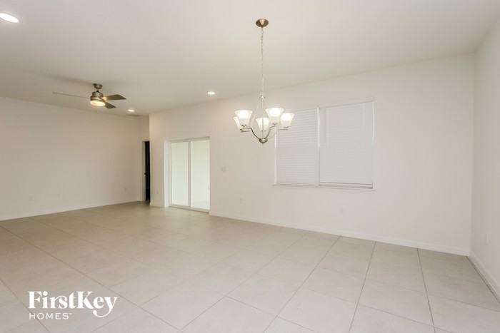 352 Corbel Lane - Photo 3 of 15