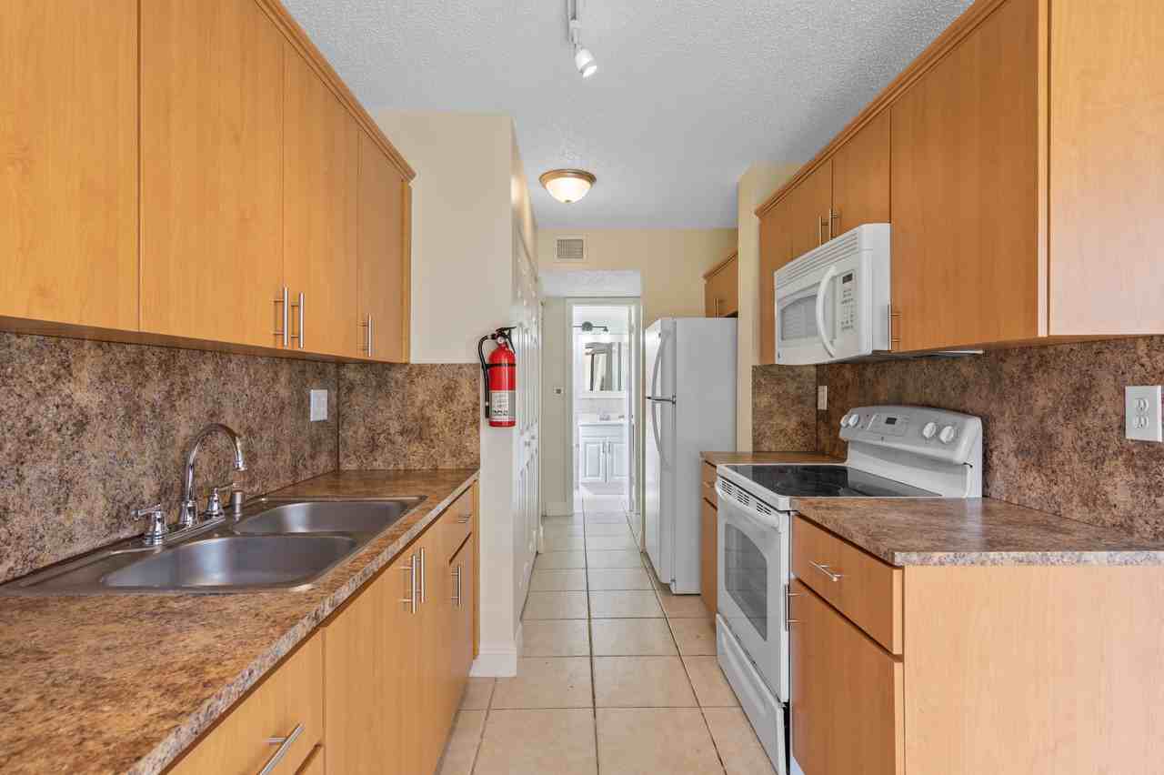 3550 Blue Lake Drive - Photo 2 of 23