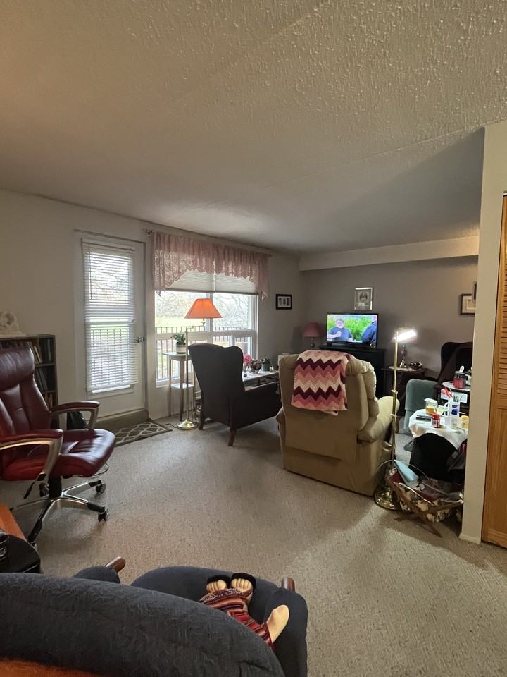 Cedar Court Apts - Photo 4 of 8