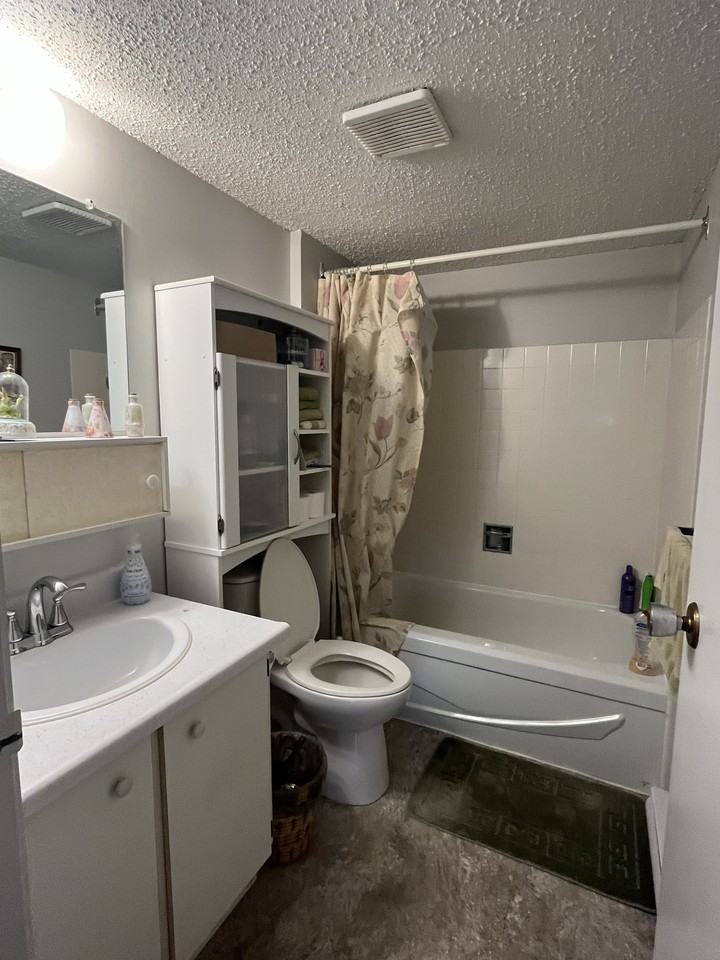 Cedar Court Apts - Photo 5 of 8