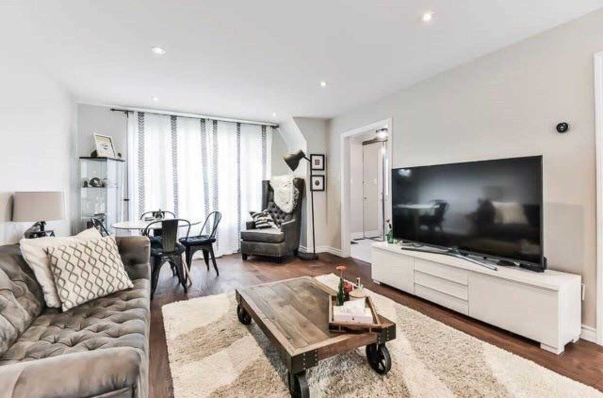 425 Sandford Street #Main - Photo 3 of 6