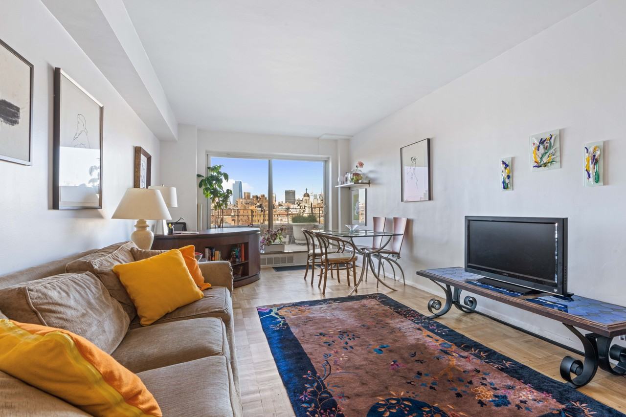 180 W Houston St #10B