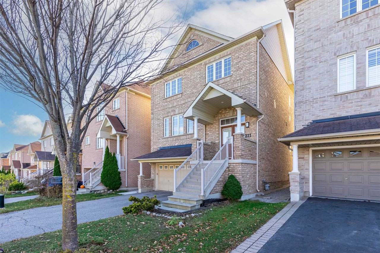 221 Ray Snow Boulevard ## - Photo 2 of 6
