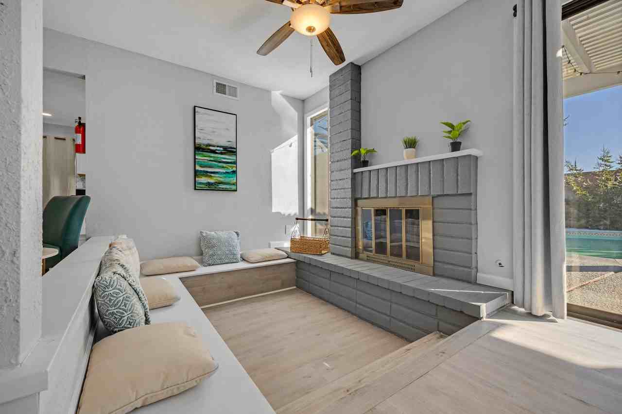 5052 Long View Drive - Photo 3 of 12