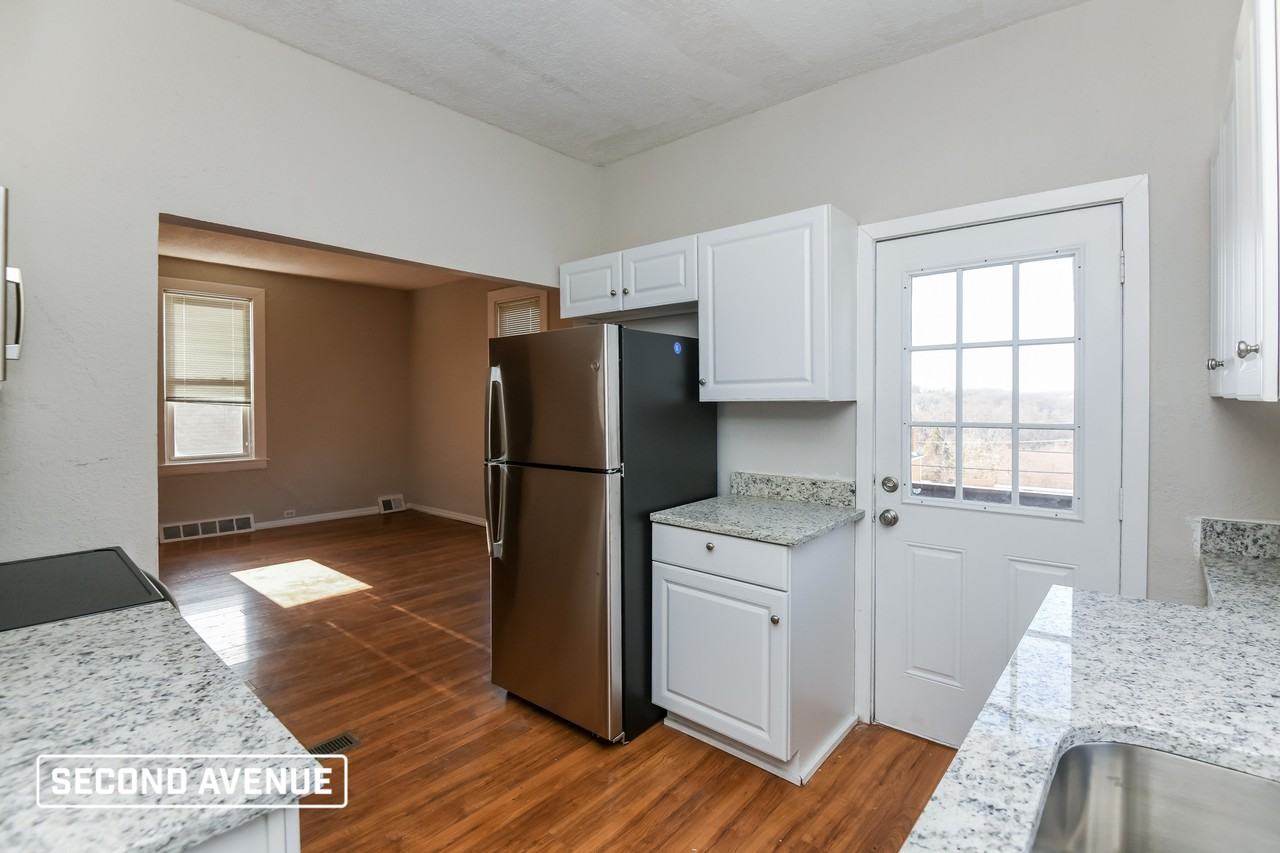 5118 Delford St - Photo 3 of 20