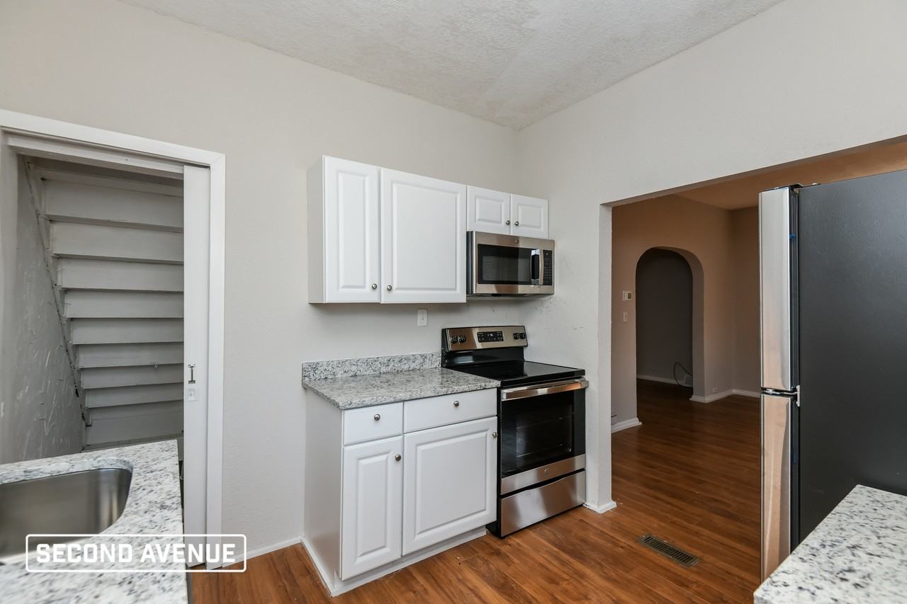 5118 Delford St - Photo 4 of 20