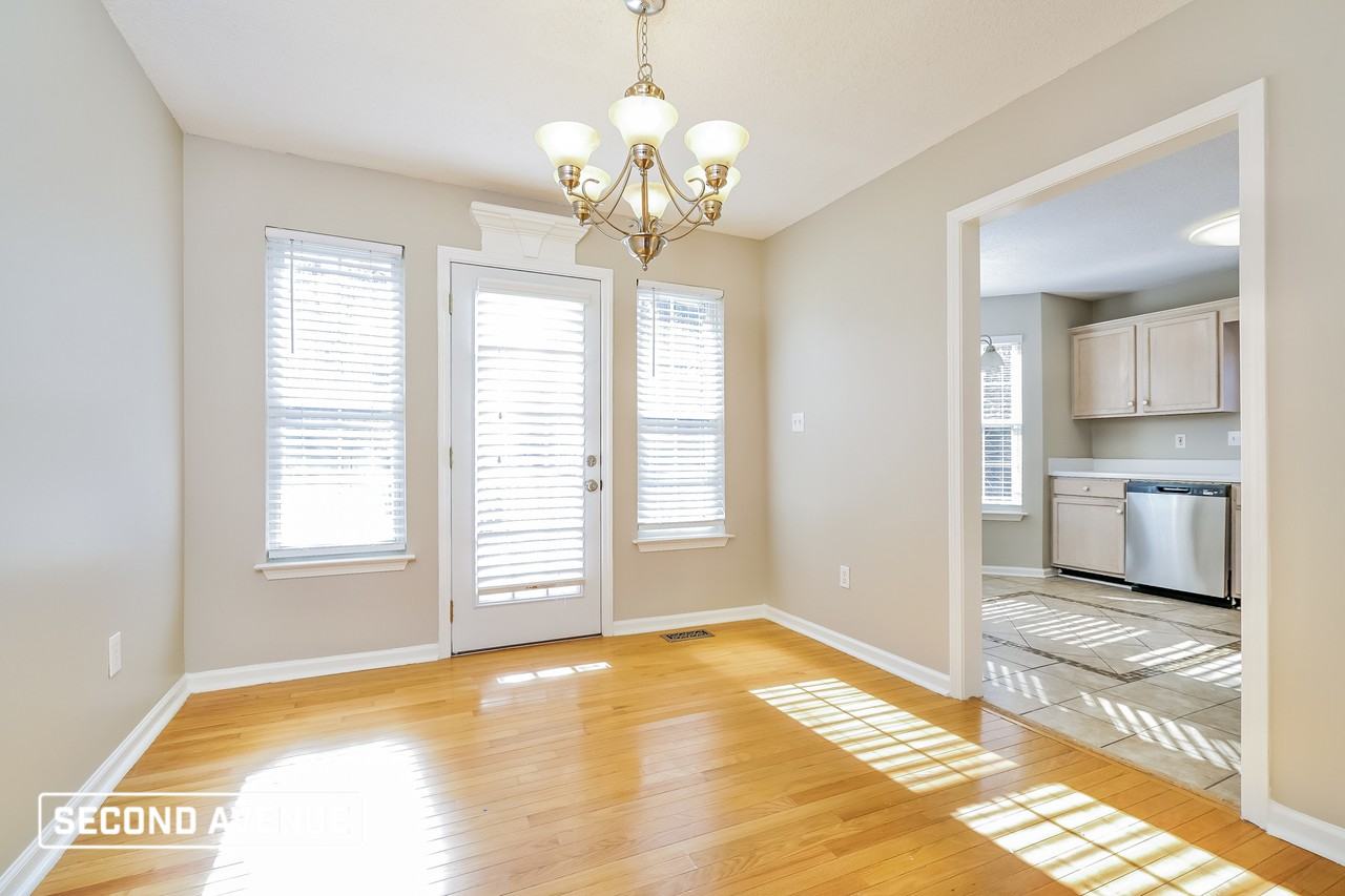 4204 Akins Ridge Ln - Photo 4 of 19
