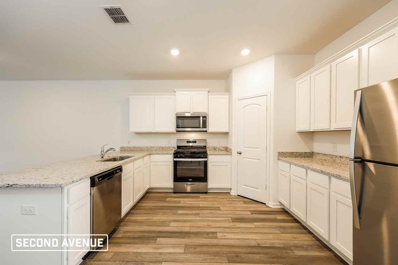 10907 Juliette Pass - Photo 2 of 28