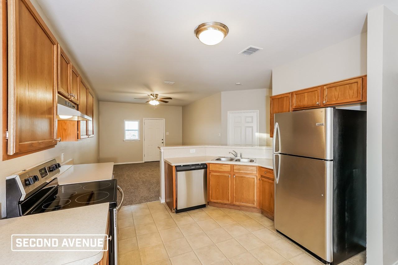 204 Freedom Trl - Photo 3 of 19