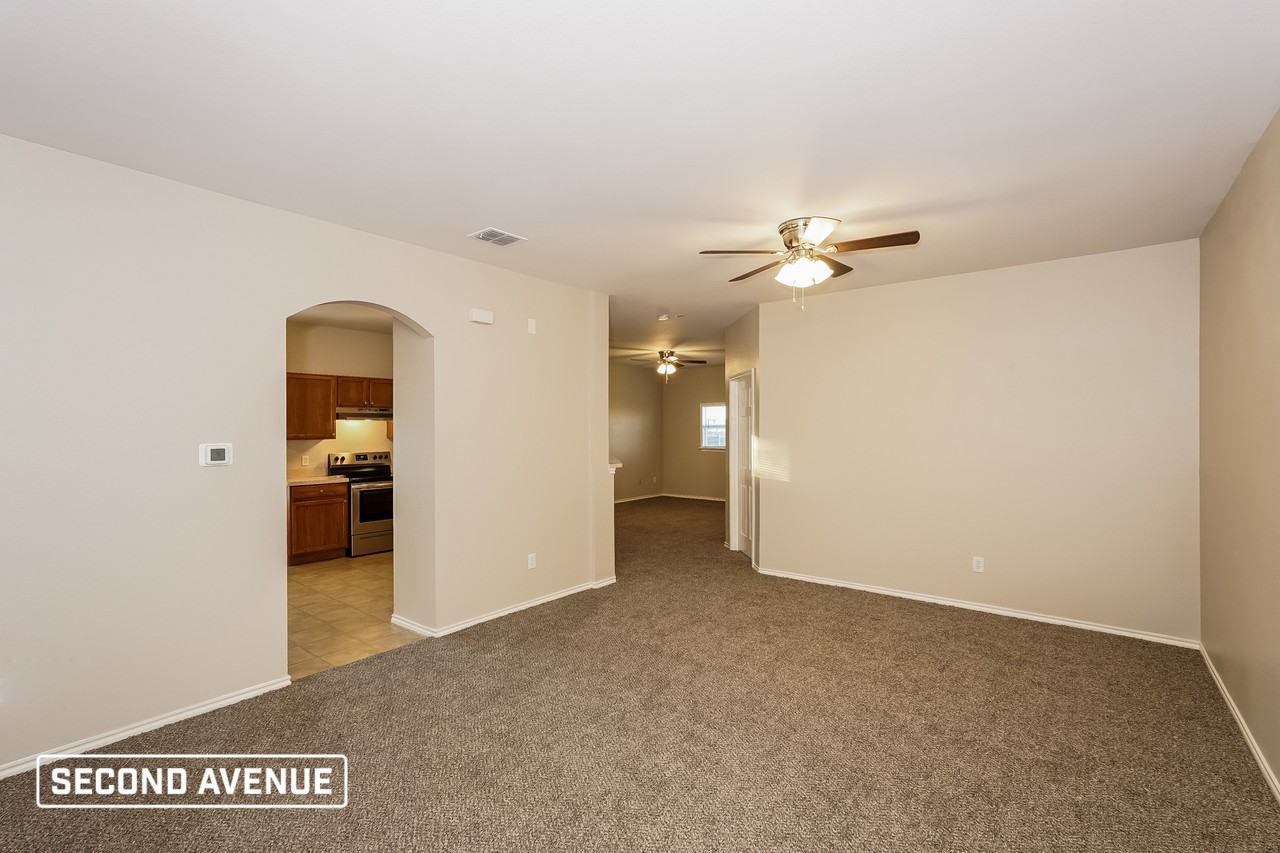 204 Freedom Trl - Photo 7 of 19