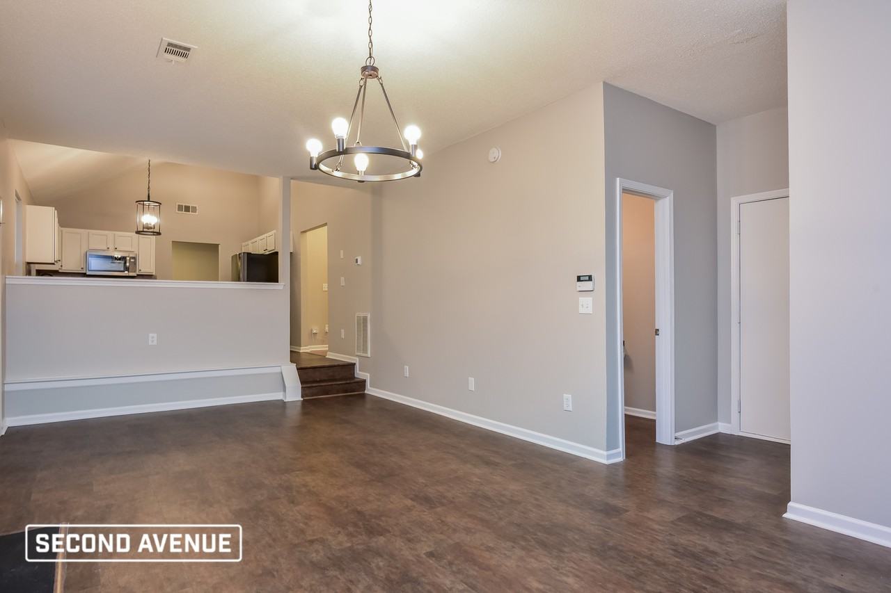 3893 Arabian Way - Photo 4 of 22