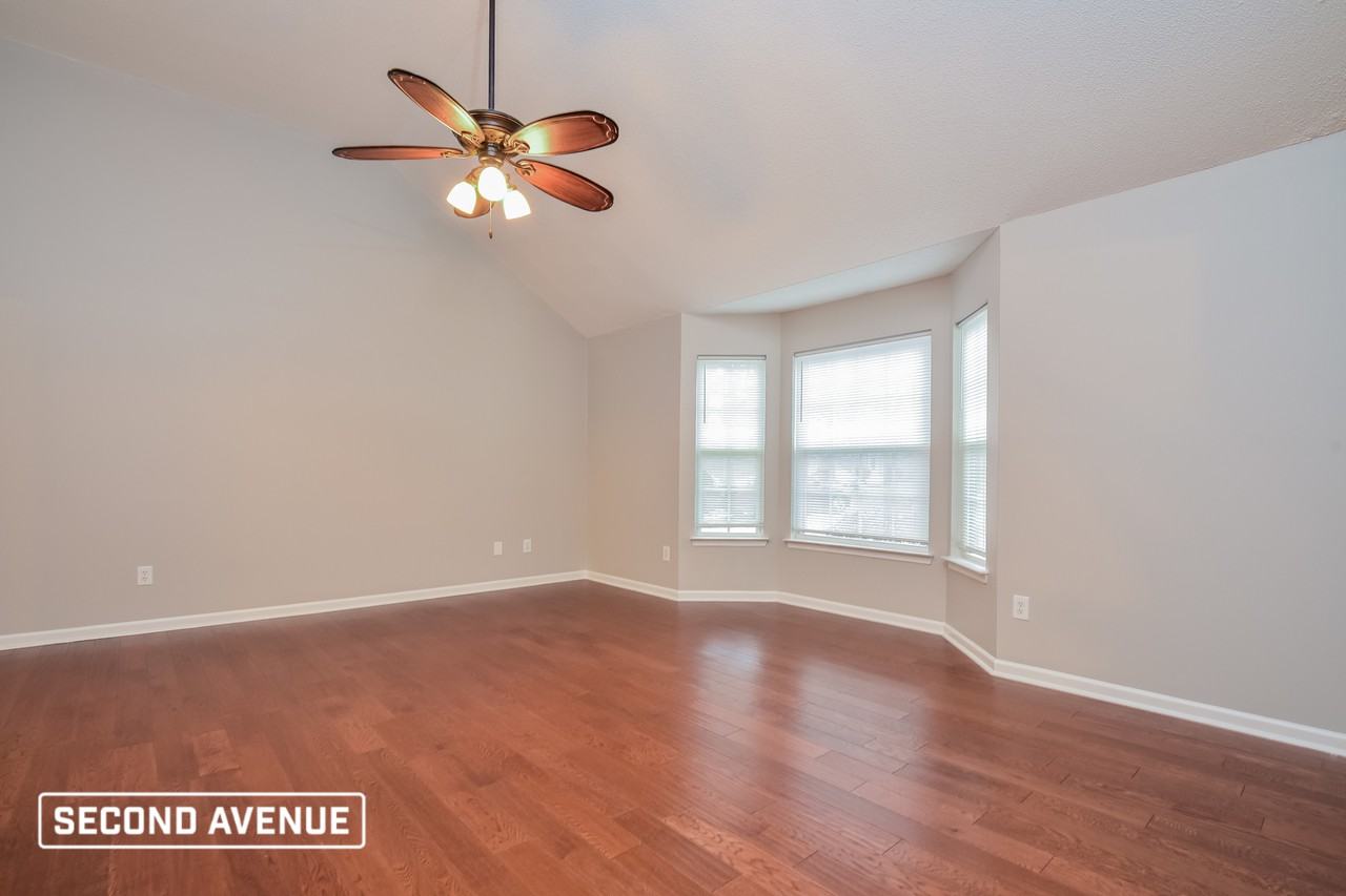 3893 Arabian Way - Photo 6 of 22