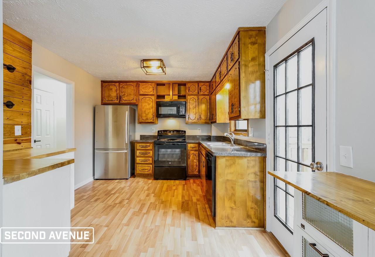 2600 Deerfield Cir Sw - Photo 2 of 17