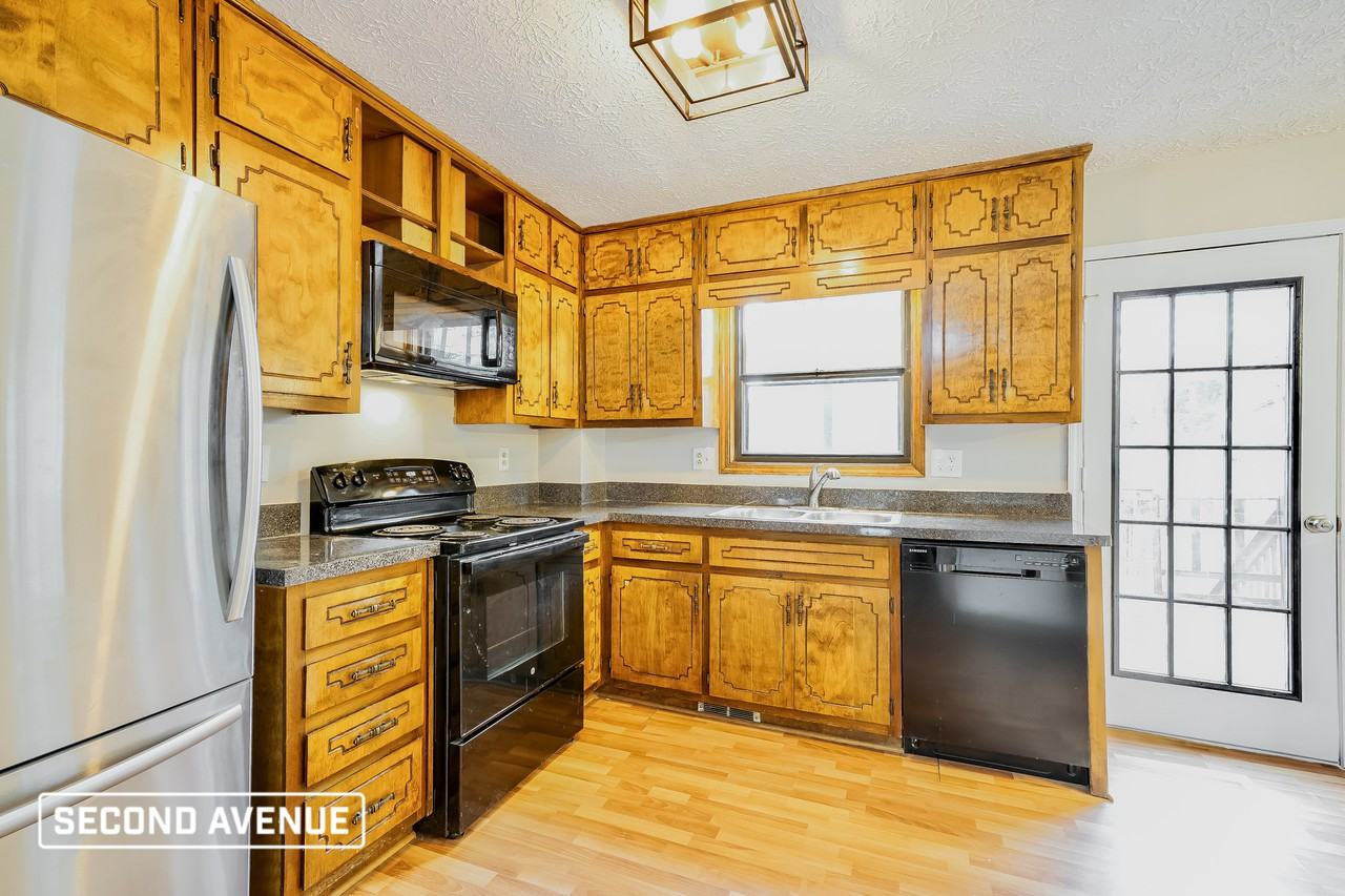 2600 Deerfield Cir Sw - Photo 3 of 17