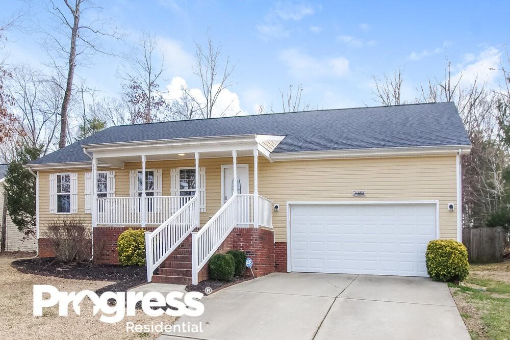 2302 Larkspur Ln - Photo 3 of 16