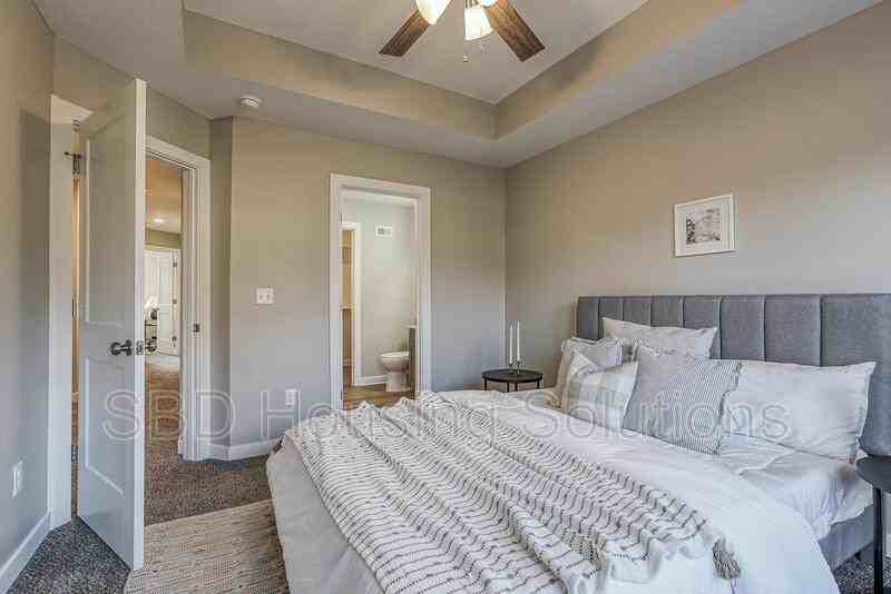 2917 S Harvard Ave - Photo 4 of 9