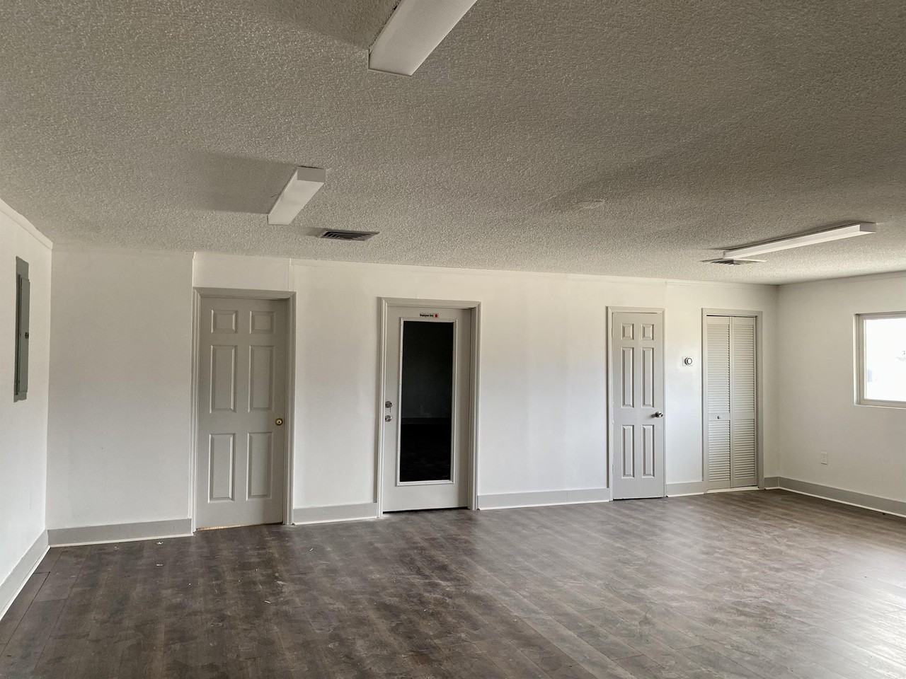 812 EG Miles Pkwy - B #B - Photo 3 of 7