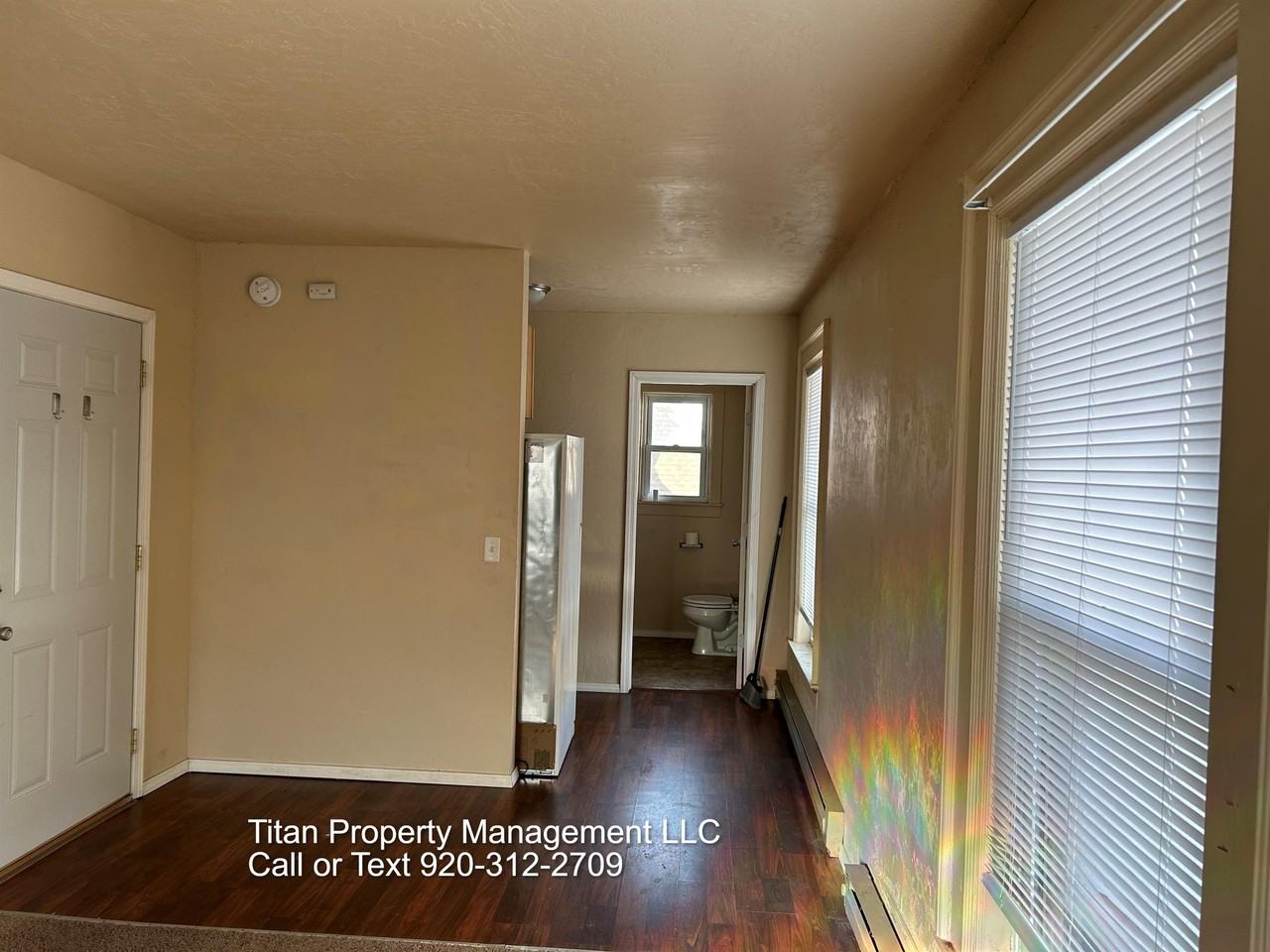 413 S Walnut St #C - Photo 7 of 8