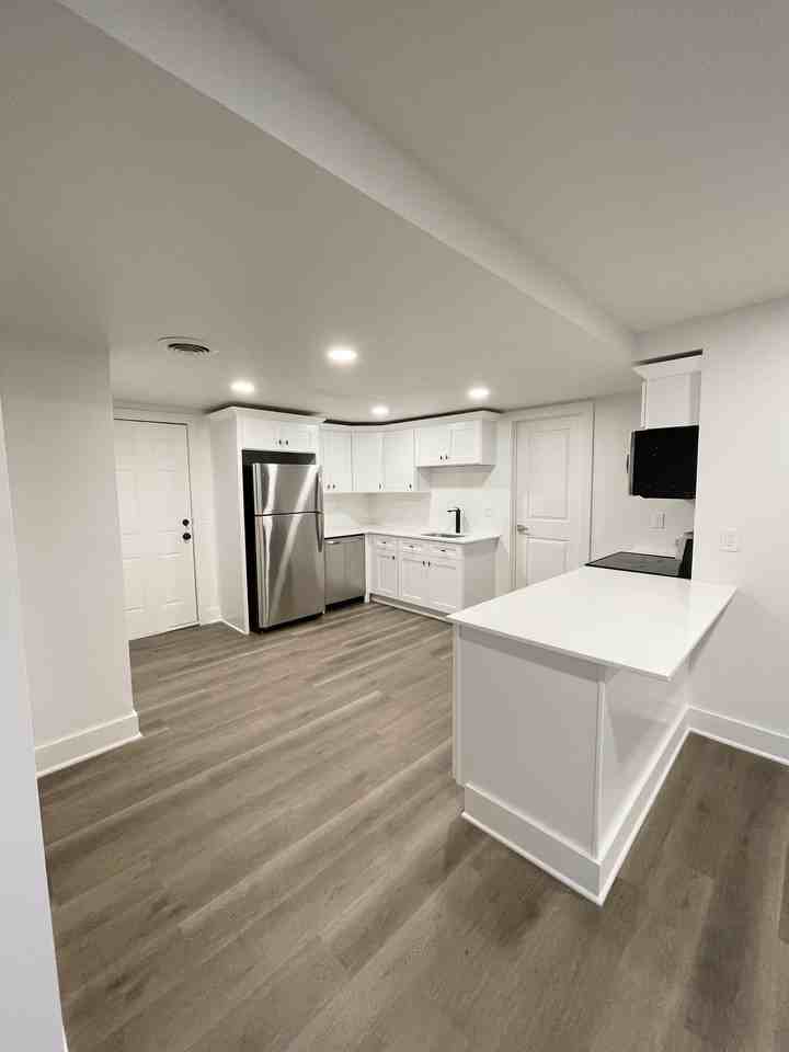 90 W Meyers Ave #1 - Photo 3 of 12