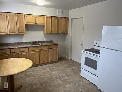 612 Herbert Ave - Photo 2 of 10