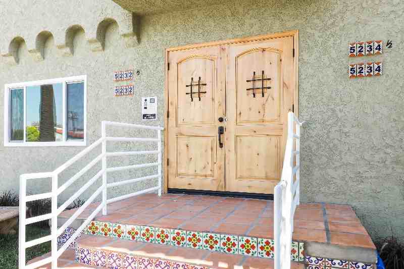 5234 W 20th St - Photo 4 of 14