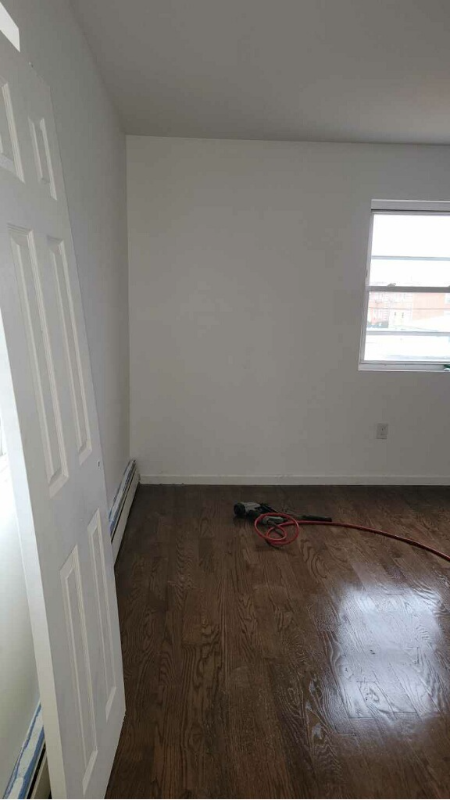 14720 223rd St #2 - Photo 3 of 6