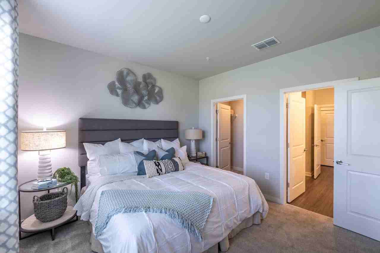 Indigo Champions Ridge - Photo 3 of 25