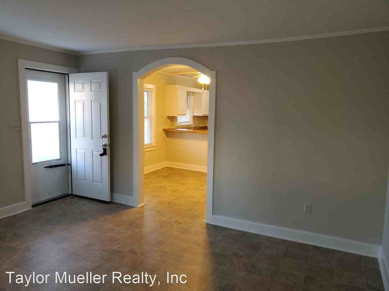 203 Queen St - Photo 3 of 17