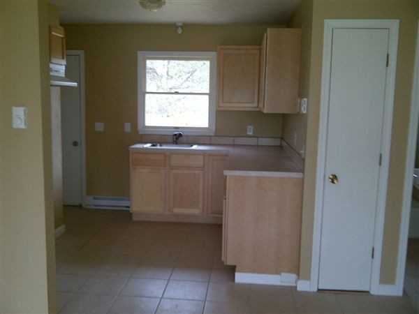 17564 Sparks Ln - Photo 3 of 6