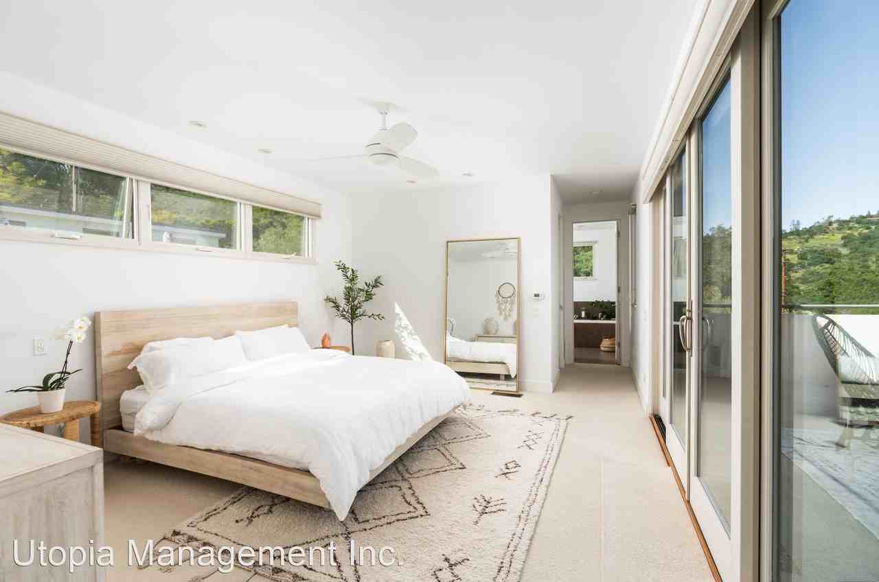 331 Sherman Rd - Photo 2 of 38