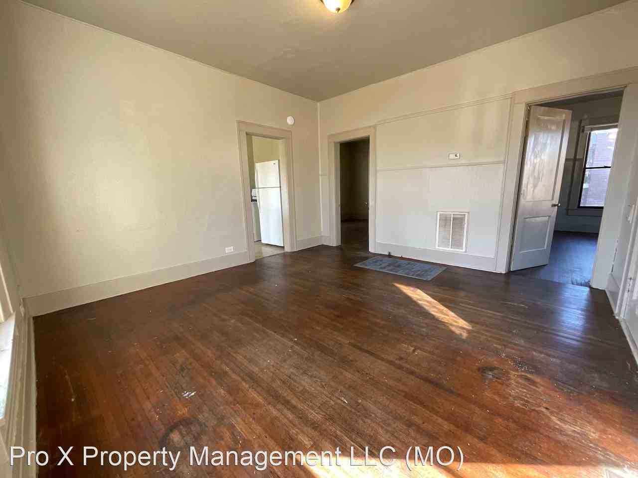 1920 S Connor Ave - Photo 2 of 10