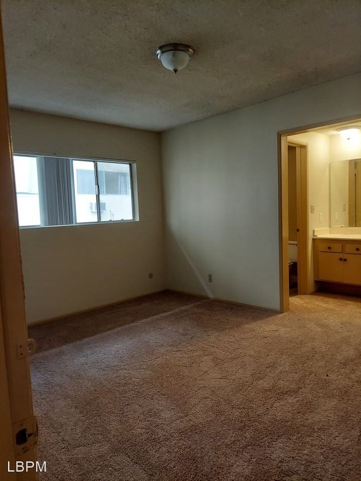 116 E. Alhambra Road Apartments 116 E Alhambra Rd, Alhambra, CA 91801