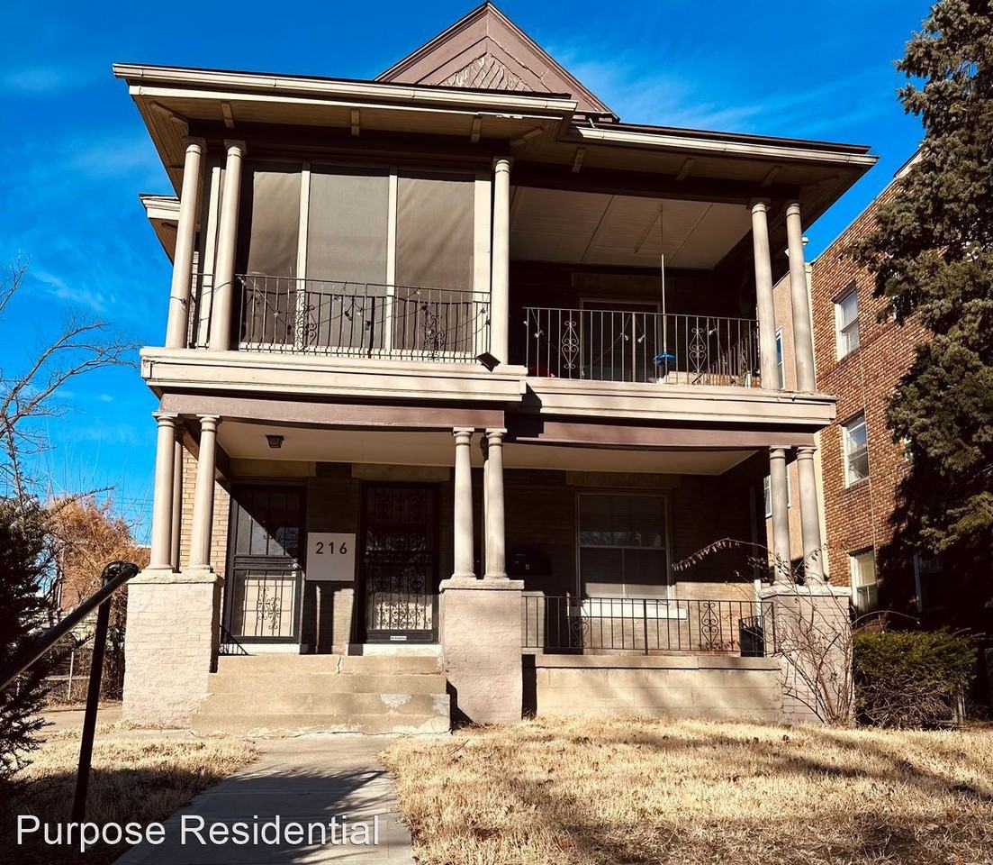 216 W 34th St Apartments in Broadway Gillham, Kansas City, MO 64111